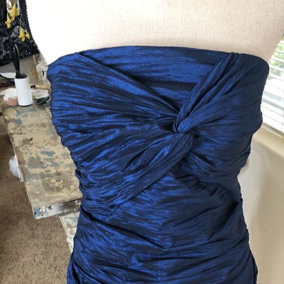 Betsy & Adam Royal Blue Taffeta Strapless Body-con Dress - Picture 3 of 12